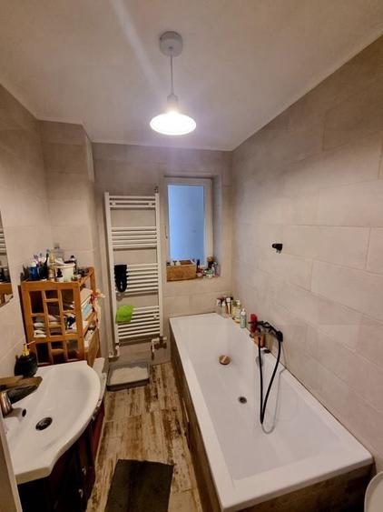 Apartament cu 4 camere decomandat în Ultracentral