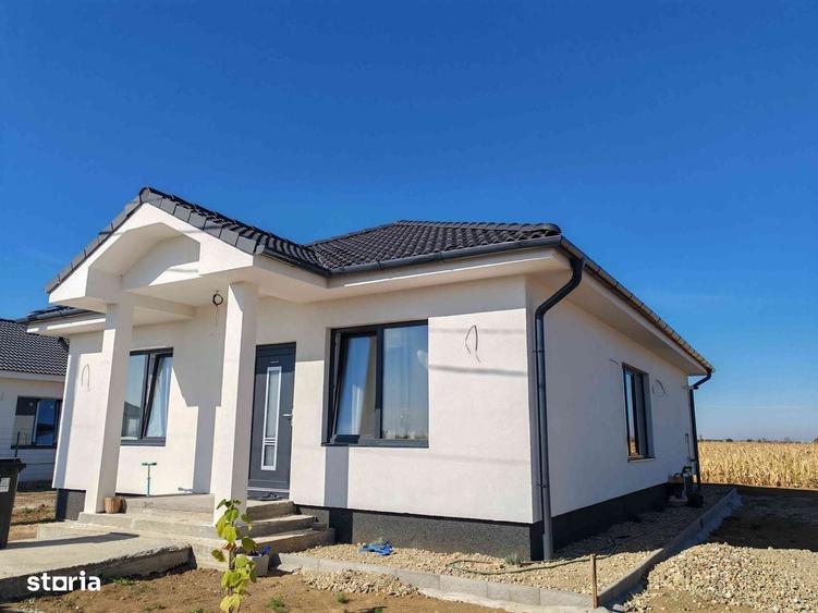 Casă cu 4 camere cu Teren 500 Mp în Central