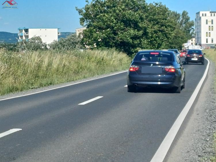 Teren Construcții intravilan de 4700000 mp, în Periferie