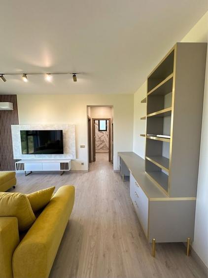 Apartament cu 2 camere decomandat în Mihai Bravu