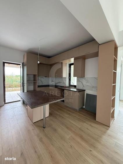 Casă cu 4 camere cu Teren 750 Mp în Vernești
