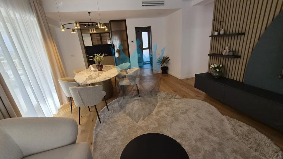 Apartament cu 3 camere decomandat, mobilat în Unirii