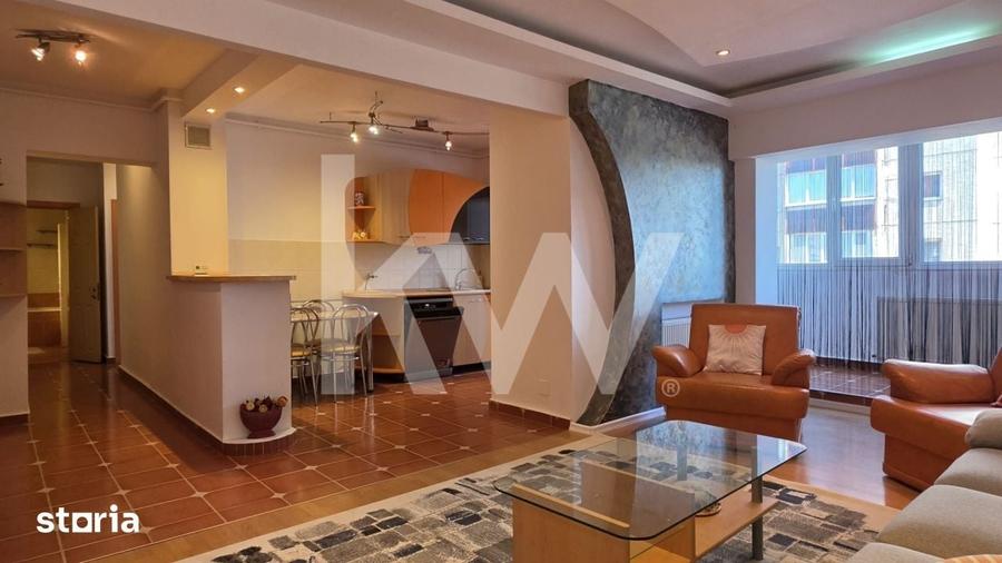Apartament cu 3 camere decomandat în Central