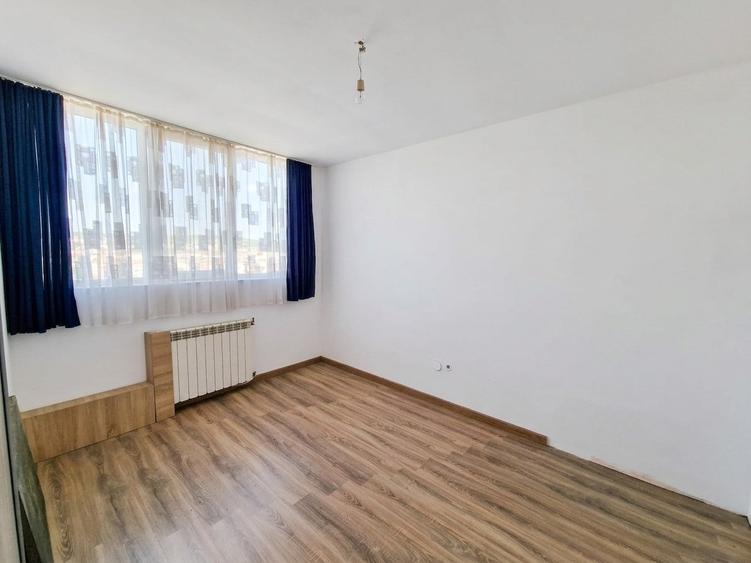 Garsonieră decomandată în Rogerius
