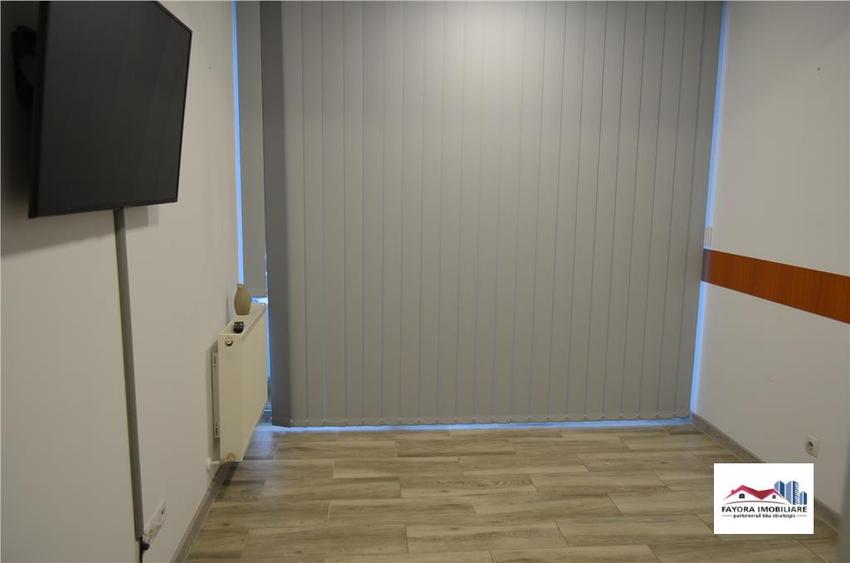 Apartament cu 3 camere decomandat în Tudor