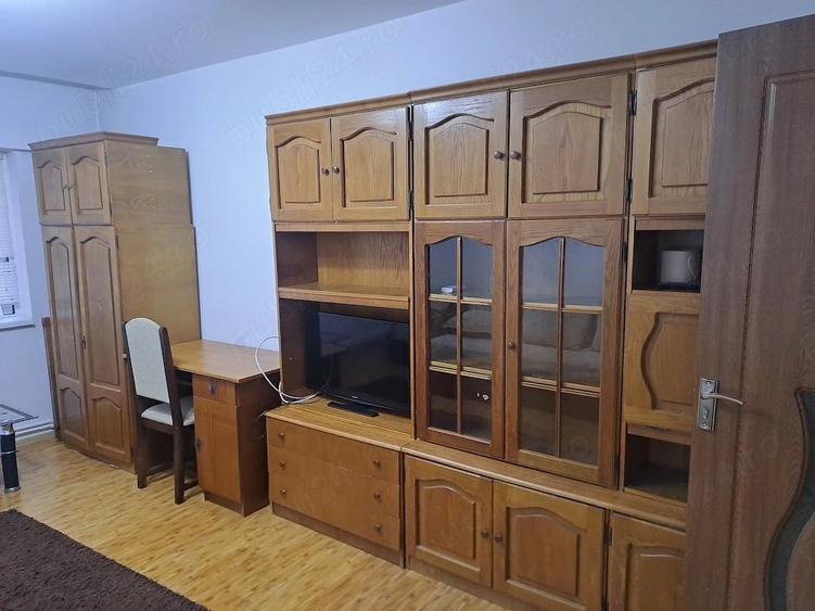 Inchiriez apartament 2 camere - 4