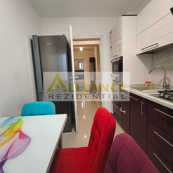Apartament cu 2 camere decomandat, mobilat în Sud