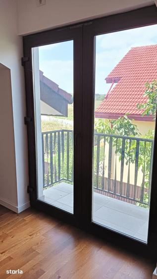 Casă cu 5 camere cu Teren 220 Mp în Central