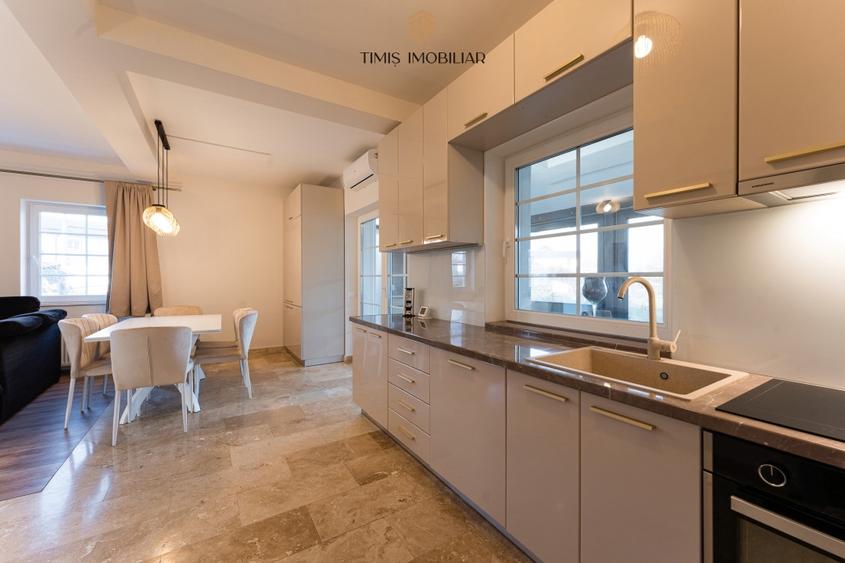 Duplex cu 6 camere cu Canalizare în Dumbrăvița