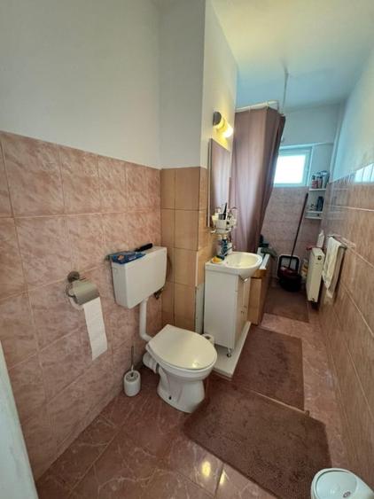 Apartament cu 2 camere decomandat, mobilat în Ferneziu