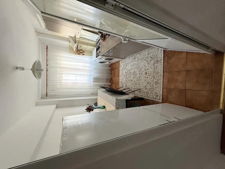 Apartament cu 2 camere decomandat în 1 Mai