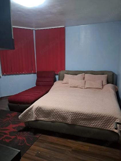 Apartament cu 4 camere decomandat în Autogară