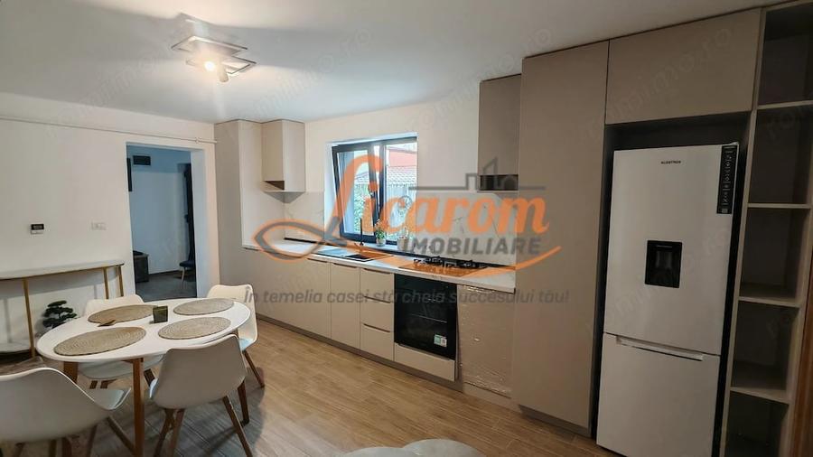 Apartament cu 4 camere decomandat în Răcădău