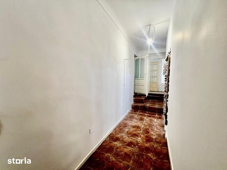 Apartament cu 2 camere semidecomandat în Independenței
