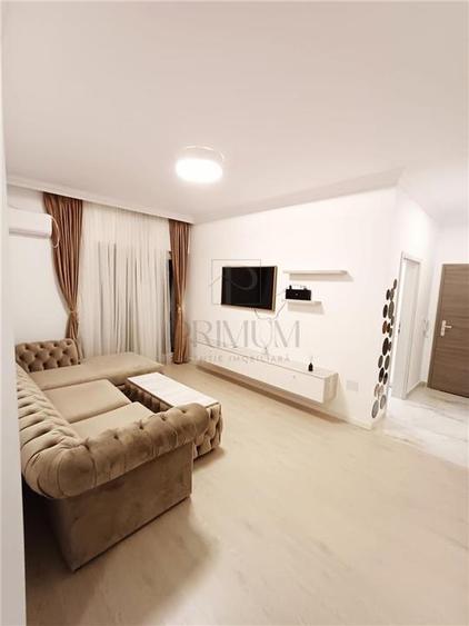 Apartament cu 3 camere decomandat, mobilat în Chișoda