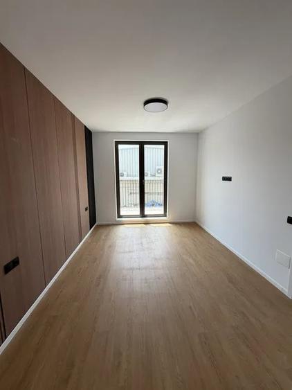 Apartament cu 2 camere semidecomandat, mobilat în Florești — fotografia 3