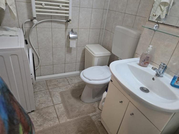 Apartament cu 2 camere decomandat în Doamna Ghica