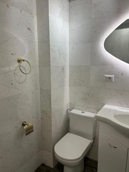 Apartament cu 2 camere decomandat, mobilat în Far