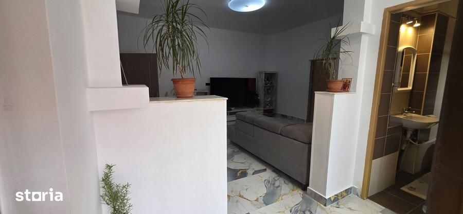 Casă cu 3 camere cu Teren 141 Mp în Central