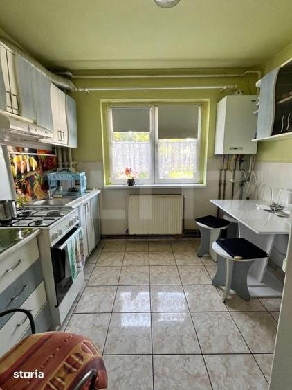 Apartament cu 3 camere semidecomandat în Decebal