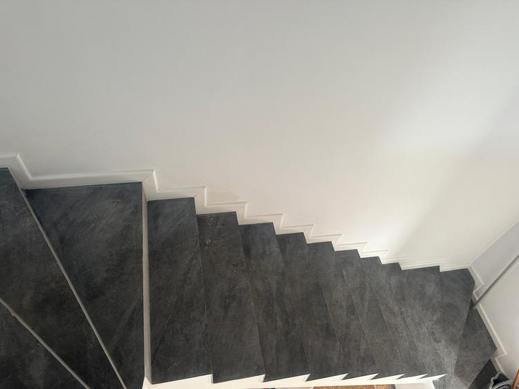 Duplex cu 3 camere cu Teren 300 Mp în Odăi