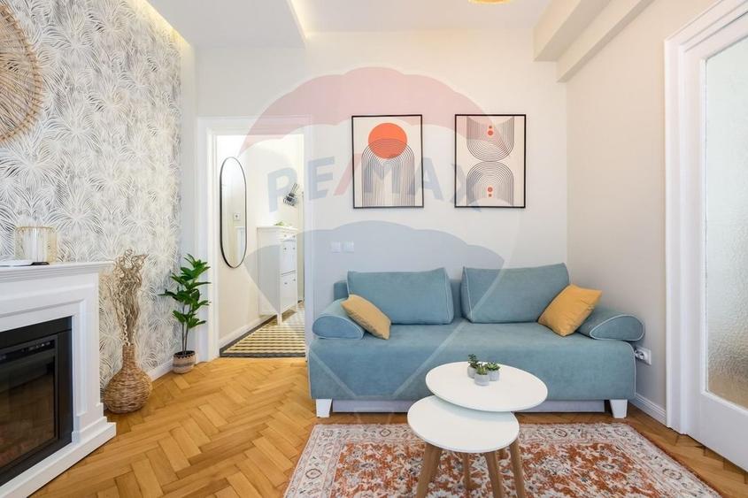 Apartament cu 2 camere semidecomandat, mobilat în Armeneasca
