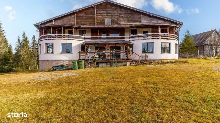 Spațiu comercial, de 1,300 mp, în Mărișel