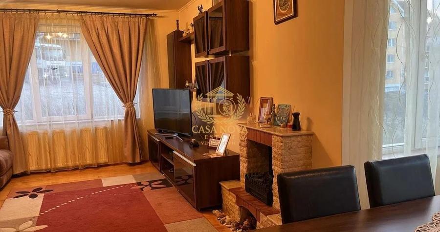 Apartament cu 3 camere decomandat, mobilat în Bună Ziua