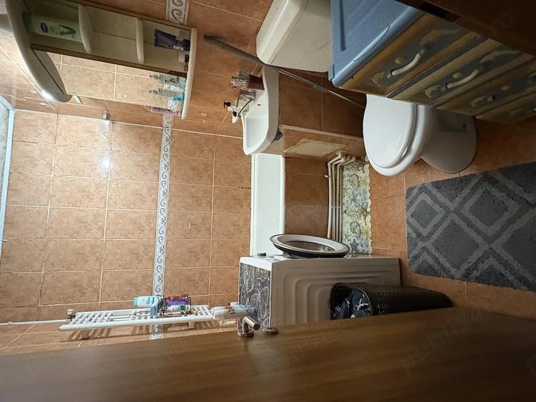 Apartament cu 2 camere decomandat în Casa Cărții