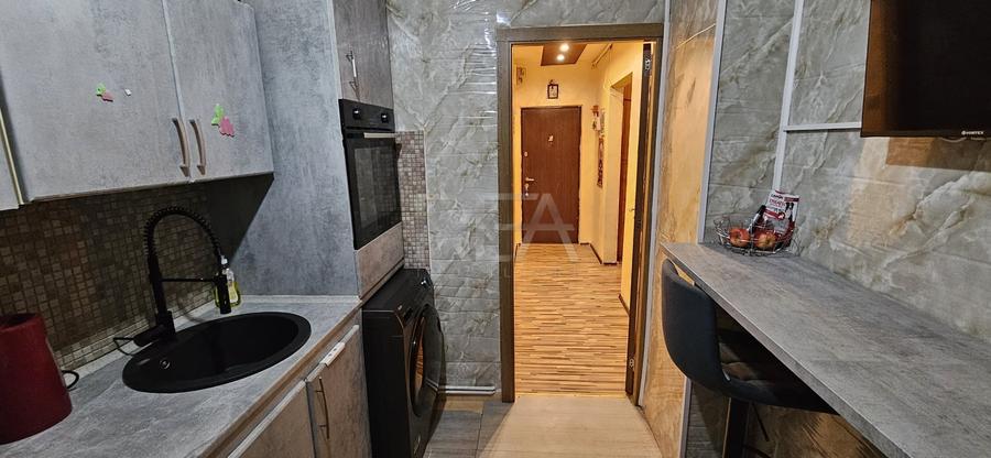 Apartament cu 2 camere decomandat, mobilat în Titan