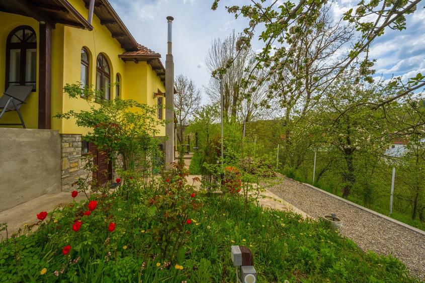 Casă individuală cu 3 camere cu Teren 945 Mp în Provița de Sus