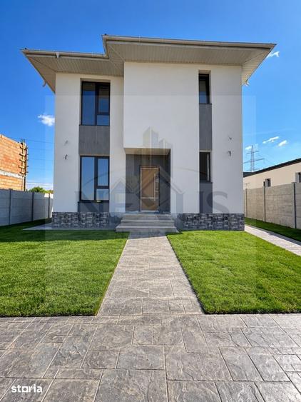 Casă cu 5 camere cu Teren 304 Mp în Berceni