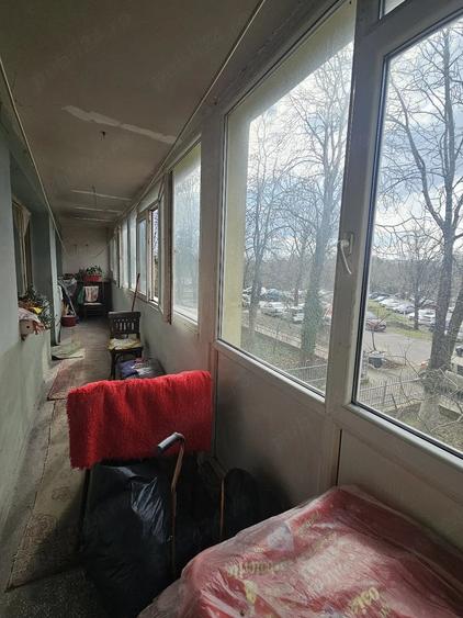 Apartament cu 2 camere semidecomandat în Titan