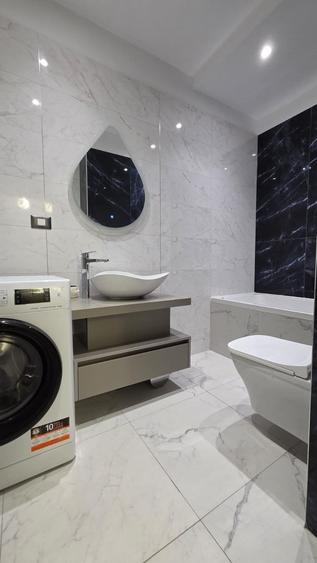 Apartament cu 3 camere decomandat în Pipera