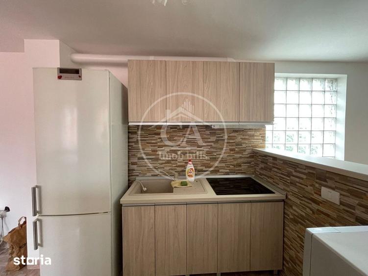 Casa de va^nzare cu 8 camere de tip P+E+M in zona Rogerius, Oradea - 13