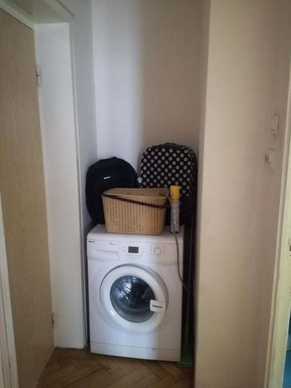 Apartament cu 3 camere semidecomandat în Iancului