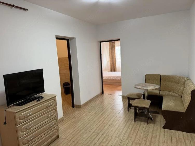 Apartament cu 3 camere decomandat în Vasile Aaron