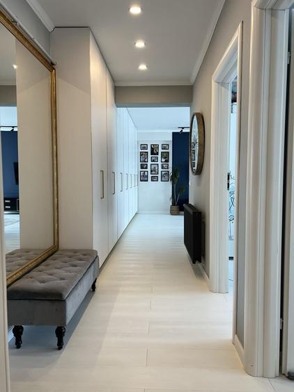 Apartament cu 3 camere decomandat în Lazaret