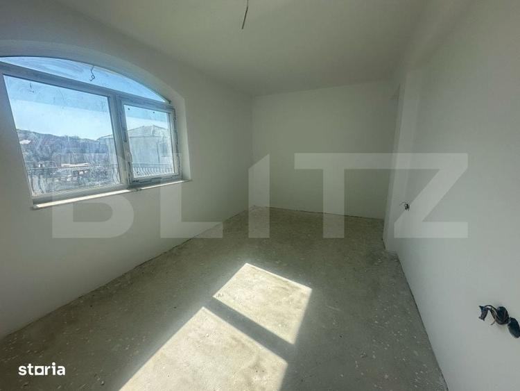 Casă cu 4 camere cu Teren 435 Mp în Central