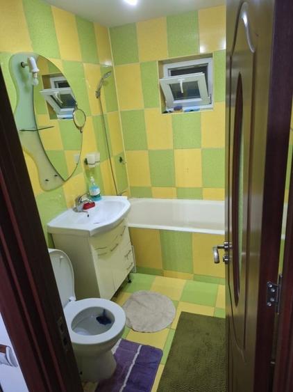 Apartament cu 3 camere decomandat, mobilat în E3