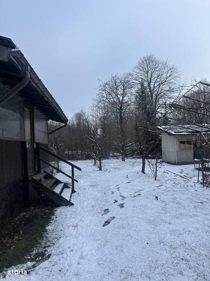 Casă cu 4 camere decomandat cu Teren 1000 Mp în Cornu