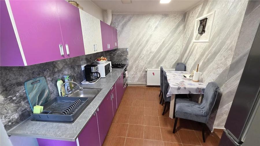 Casă cu Teren 420 Mp în Oravița