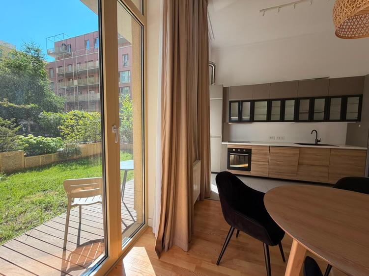 Apartament cu 2 camere decomandat, mobilat în Bucureștii Noi — fotografia 2