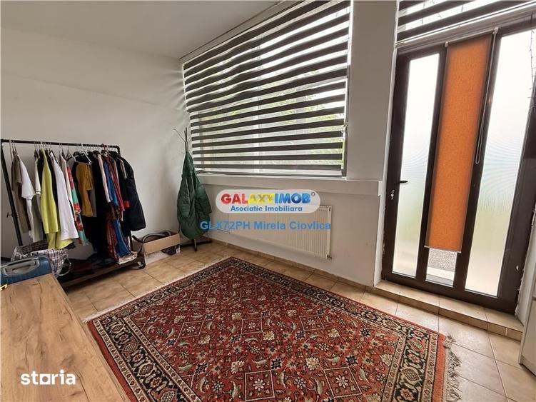 Casă cu 3 camere cu Teren 1093 Mp în Central