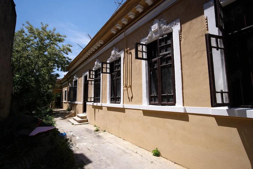 Casă cu 3 camere cu Teren 220 Mp în Parcul Carol