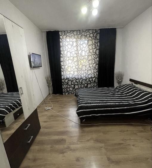 Apartament cu 2 camere decomandat în Petros