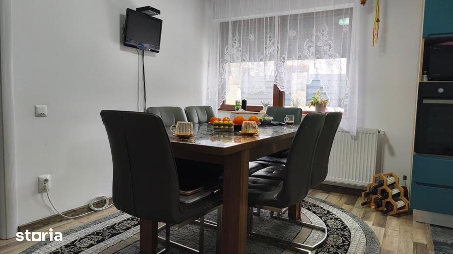 Casă cu 3 camere cu Teren 569 Mp în Central