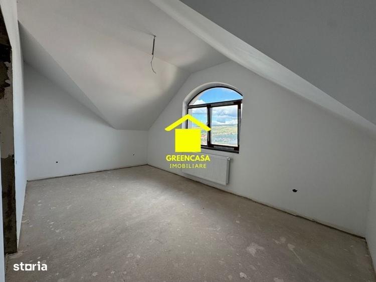 Casă cu 4 camere decomandat cu Teren 570 Mp în Chinteni