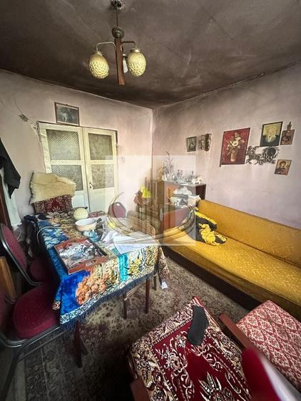 Casă individuală cu 3 camere cu Canalizare în Plopi