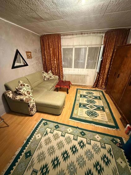 Garsonieră decomandată în Bucureștii Noi